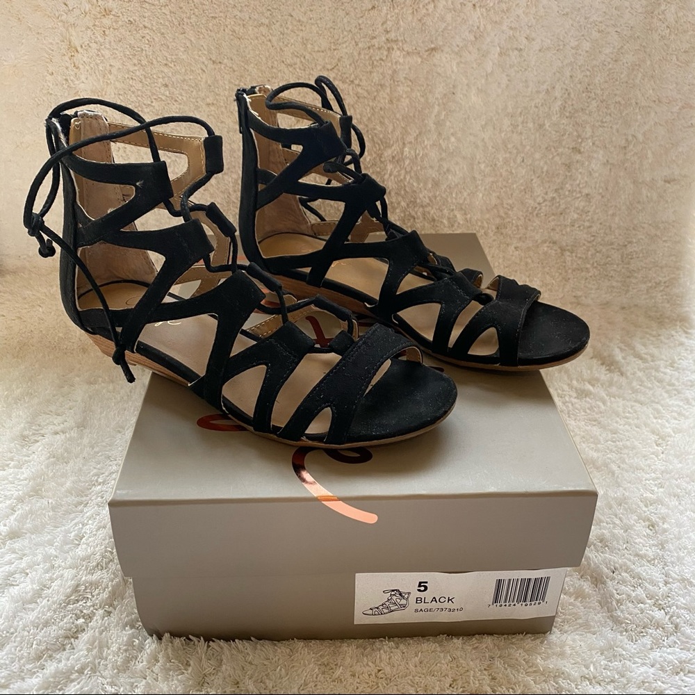 Crown Vintage Sage Wedge Sandal in Black - Size 5